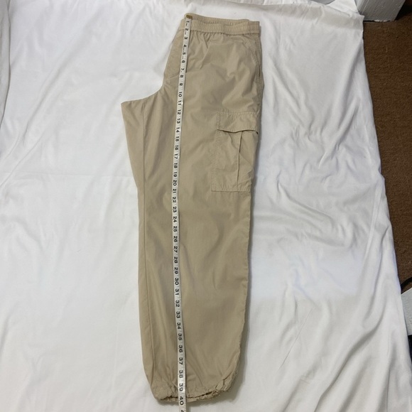 UniQLOl,Women’s ,Cream, Long, Cargo Pants With Elastic Ankle.Size-Large. - Picture 6 of 11